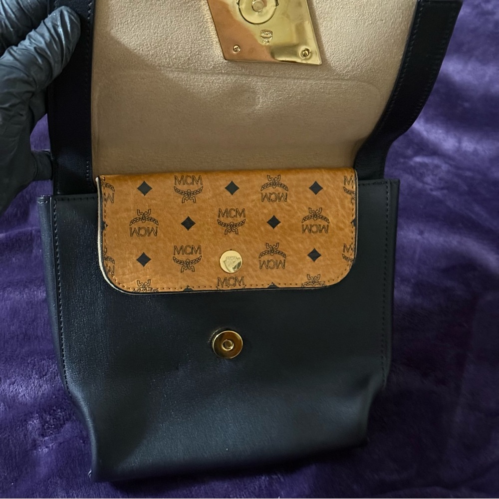 AUTHENTIC MCM CALFSKIN & SUEDE CROSSBODY BAG EUC - Picture 7 of 16